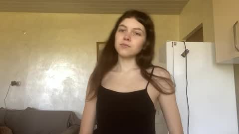 Snapshot of leonidacampuzano chatting on April 7, 2026, 7:31 am Leo online show from April 7, 2026, 7:31 am