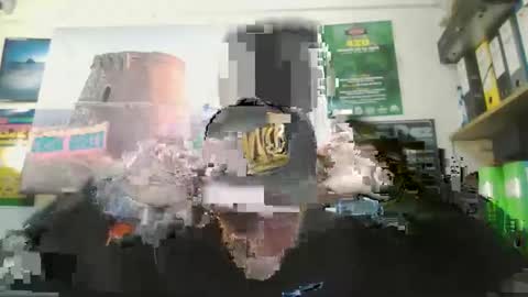 Snapshot of leonidascum chatting on January 10, 2026, 11:23 am leonidascum online show from January 10, 2026, 11:23 am