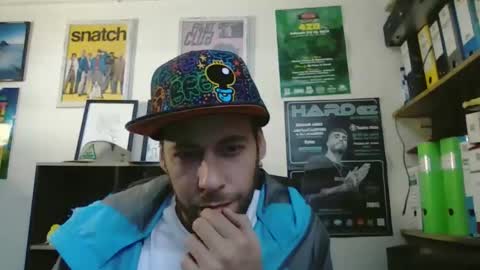 Snapshot of leonidascum chatting on April 11, 2026, 9:24 am leonidascum online show from April 11, 2026, 9:24 am