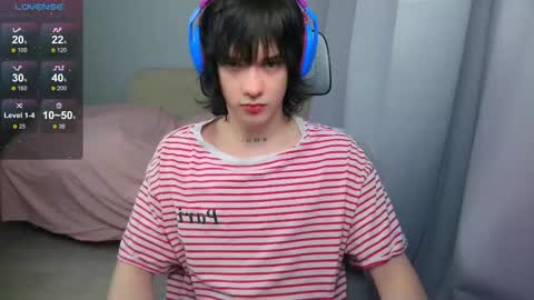 Snapshot of leonkissboy chatting on May 13, 2026, 1:19 pm leonkissboy online show from May 13, 2026, 1:19 pm