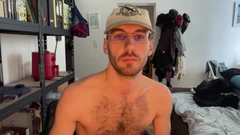 Snapshot of leonvampire chatting on January 13, 2026, 12:32 pm Leon online show from January 13, 2026, 12:32 pm