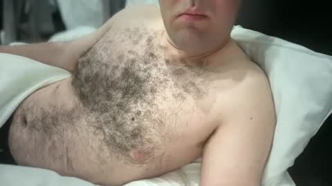 Snapshot of leoo699 chatting on June 6, 2026, 10:03 pm leoo699 online show from June 6, 2026, 10:03 pm