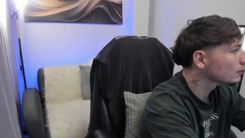 Leo  online show from January 11, 2026, 4:17 am