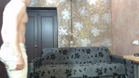 leoroman online show from September 12, 2025, 4:29 pm