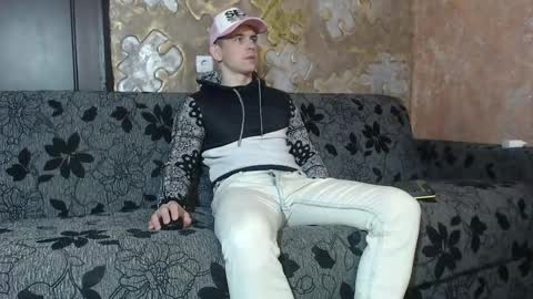 leoroman online show from October 26, 2025, 8:31 am