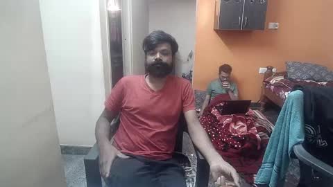 Snapshot of leosbroad chatting on December 29, 2024, 12:12 pm Leo online show from December 29, 2024, 12:12 pm