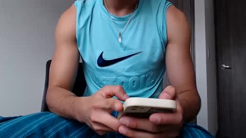 leostorm25 online show from February 20, 2025, 4:57 pm