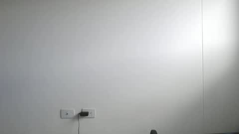 leostorm25 online show from October 10, 2025, 6:29 pm