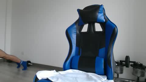 leostorm25 online show from March 25, 2026, 8:26 pm