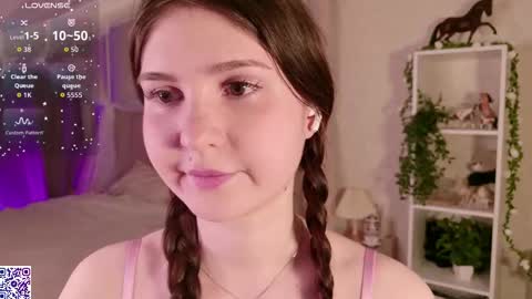 Nicole Moore online show from February 12, 2026, 3:29 pm