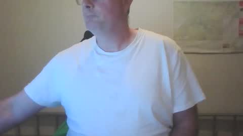 homquisgode online show from November 24, 2025, 2:39 pm