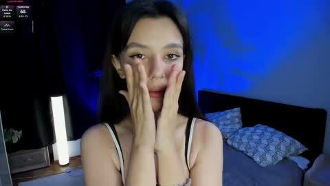 Bella online show from November 23, 2025, 9:42 am