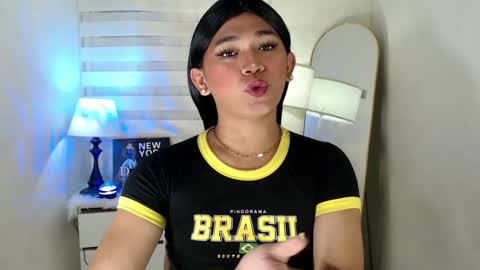 Snapshot of lesleyanderson chatting on December 14, 2024, 4:34 am Pat online show from December 14, 2024, 4:34 am