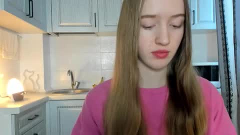  LESLIE   online show from November 30, 2025, 8:40 am