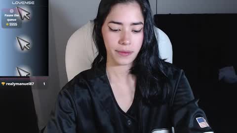 Snapshot of leslieblack_ chatting on February 26, 2025, 11:04 pm leslie online show from February 26, 2025, 11:04 pm