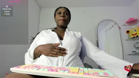 lesliee_brownn online show from December 10, 2024, 10:17 am