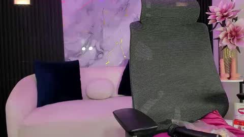 Snapshot of leslyflorez chatting on September 29, 2025, 3:22 am Lesly online show from September 29, 2025, 3:22 am