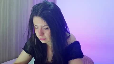 Lesly online show from April 22, 2026, 1:23 pm