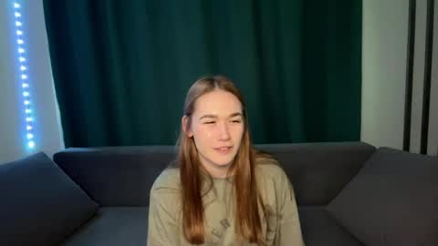 Hello my love Im Val online show from June 8, 2026, 2:50 pm