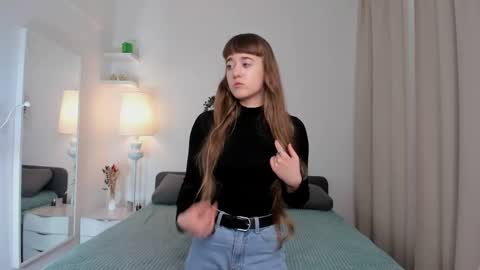 Snapshot of lessy_lendl chatting on February 23, 2026, 7:50 am Juliet online show from February 23, 2026, 7:50 am