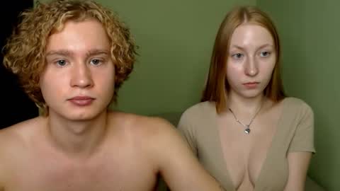 Alisa  Jhony online show from September 22, 2025, 2:08 pm