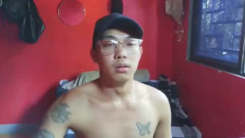 Snapshot of lesteryooo chatting on March 31, 2026, 7:42 am lesteryooo online show from March 31, 2026, 7:42 am