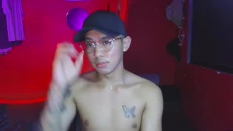 Snapshot of lesteryooo chatting on April 1, 2026, 10:05 am lesteryooo online show from April 1, 2026, 10:05 am