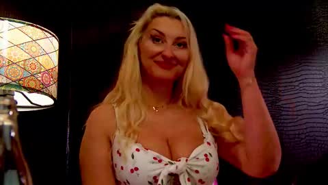 leticiareys online show from December 18, 2025, 7:53 pm