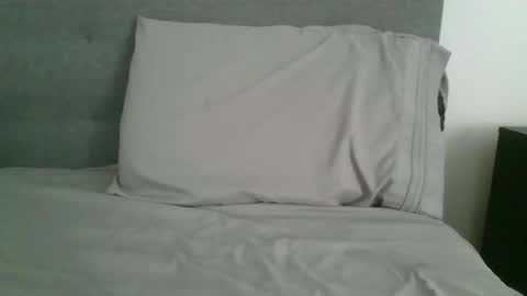 lets_play143 online show from May 30, 2026, 12:41 am