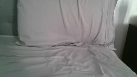 Snapshot of lets_play143 chatting on July 14, 2026, 2:05 am lets_play143 online show from July 14, 2026, 2:05 am