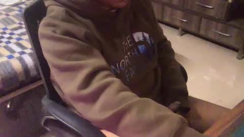 letschat22a online show from January 13, 2026, 2:28 am