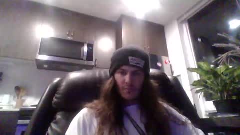 letsdoit206 online show from December 23, 2025, 1:03 am