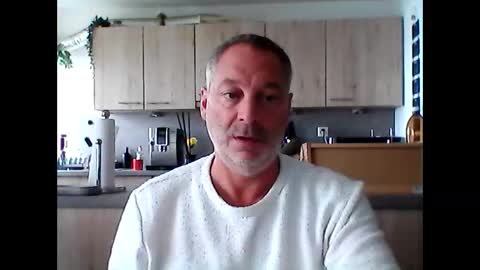 Snapshot of letshavefun2gether68 chatting on September 28, 2025, 10:09 am letshavefun2gether68 online show from September 28, 2025, 10:09 am