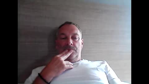 Snapshot of letshavefun2gether68 chatting on October 17, 2025, 6:05 am letshavefun2gether68 online show from October 17, 2025, 6:05 am