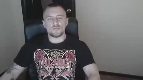 Snapshot of lev1ngston chatting on January 7, 2025, 3:44 pm lev1ngston online show from January 7, 2025, 3:44 pm