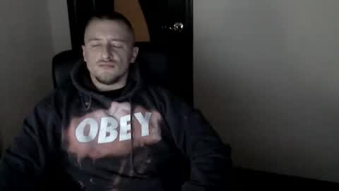 Snapshot of lev1ngston chatting on January 26, 2025, 4:09 am lev1ngston online show from January 26, 2025, 4:09 am