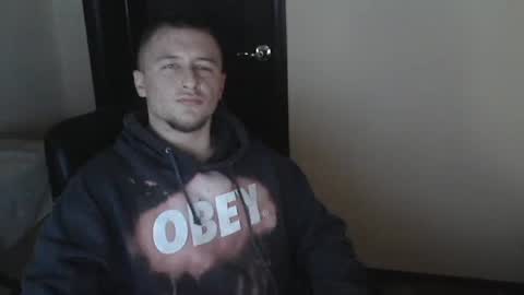 Snapshot of lev1ngston chatting on February 1, 2025, 10:34 pm lev1ngston online show from February 1, 2025, 10:34 pm