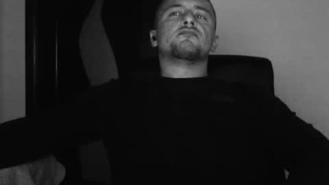 Snapshot of lev1ngston chatting on September 23, 2025, 1:30 am lev1ngston online show from September 23, 2025, 1:30 am