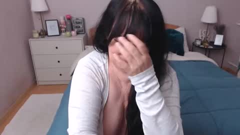 Mary online show from November 13, 2025, 4:17 pm