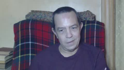 Snapshot of levon48 chatting on December 22, 2024, 1:34 am levon48 online show from December 22, 2024, 1:34 am