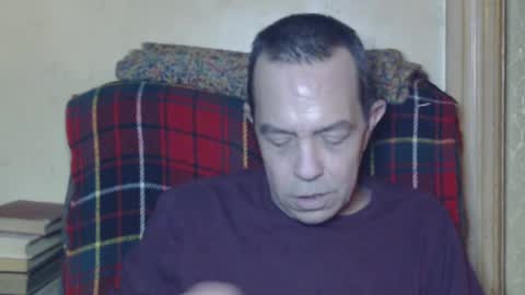 Snapshot of levon48 chatting on December 23, 2024, 2:02 am levon48 online show from December 23, 2024, 2:02 am