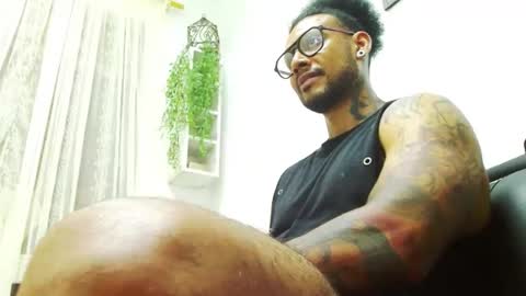 Snapshot of lewisstrong chatting on February 2, 2025, 6:53 pm Lewis Strong online show from February 2, 2025, 6:53 pm