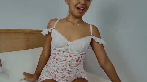 Snapshot of lexa_raven chatting on July 3, 2026, 9:54 pm Lexa Raven online show from July 3, 2026, 9:54 pm