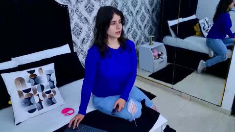 Snapshot of lexaderuso chatting on January 12, 2026, 7:41 pm LexaDeRuso online show from January 12, 2026, 7:41 pm