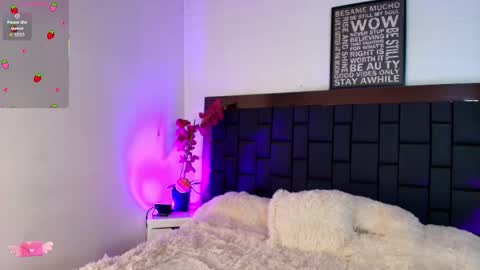 Lexi Howard  online show from January 14, 2026, 5:13 am