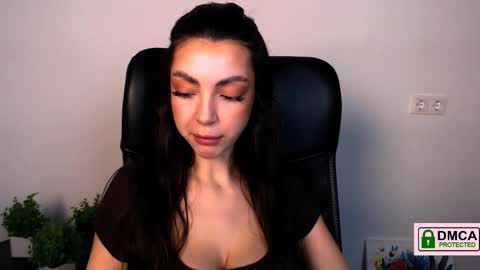 Alexia online show from November 20, 2025, 1:33 pm