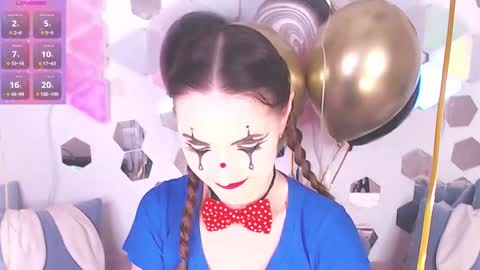 Alexia online show from September 12, 2025, 6:57 am