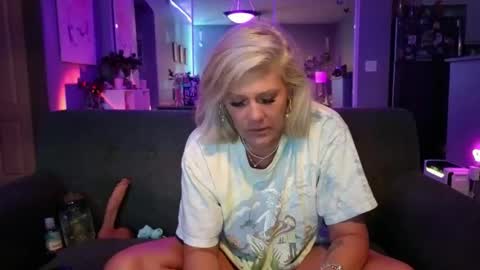 Snapshot of lexi_shocker chatting on March 13, 2026, 4:19 am Lexi online show from March 13, 2026, 4:19 am