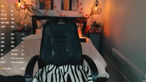 Lexy - Follow me online show from October 18, 2025, 6:48 am