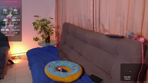 Lexie Thompson   8pm  0000am -5 online show from December 16, 2024, 5:27 am